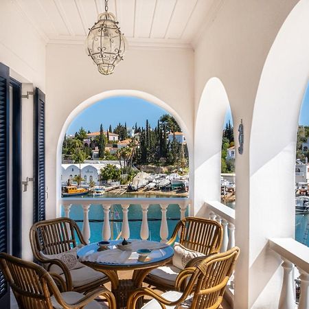 Porto Vecchio Luxury Suites Spetses Town Bagian luar foto