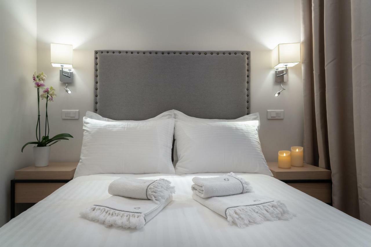 Porto Vecchio Luxury Suites Spetses Town Bagian luar foto
