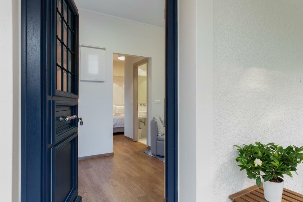 Porto Vecchio Luxury Suites Spetses Town Bagian luar foto