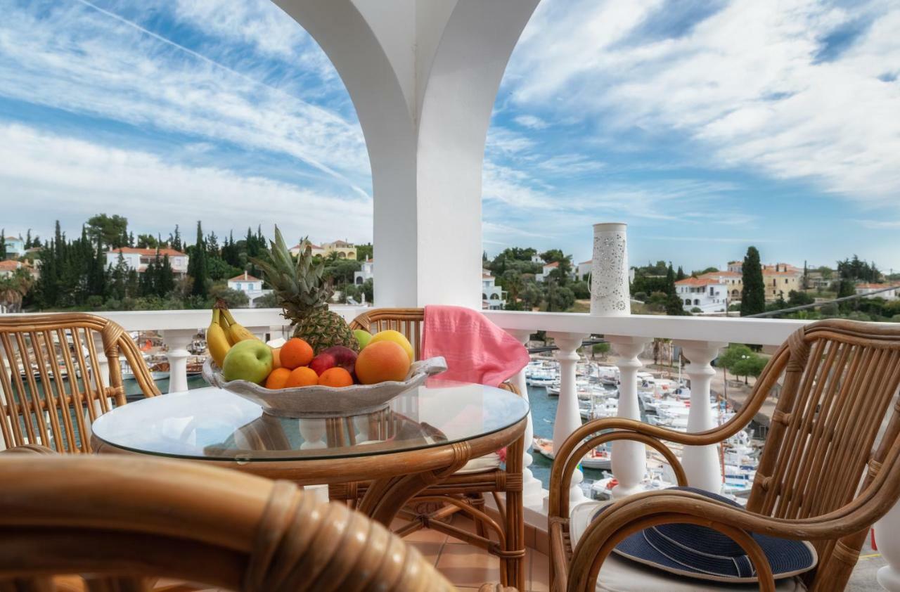 Porto Vecchio Luxury Suites Spetses Town Bagian luar foto
