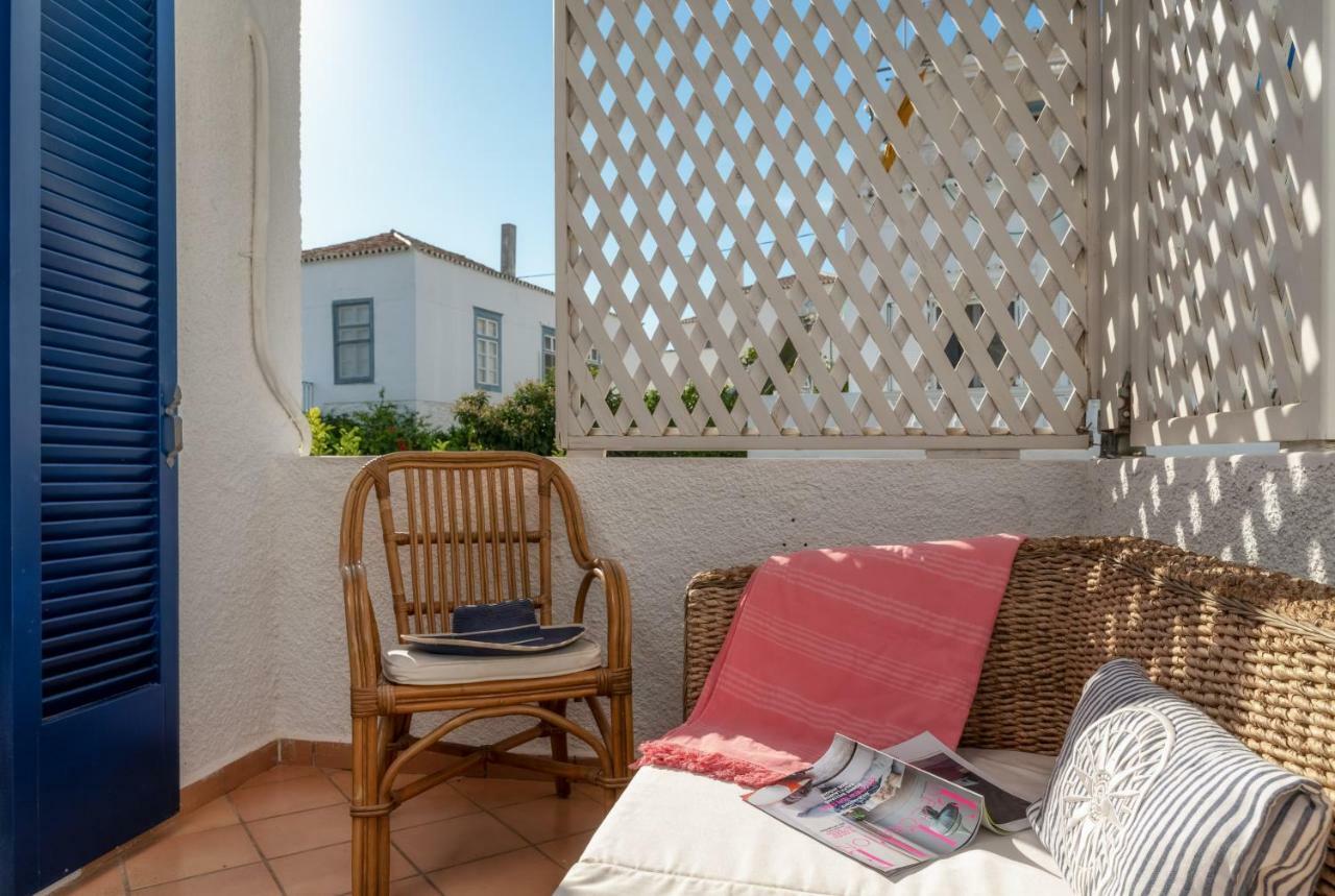 Porto Vecchio Luxury Suites Spetses Town Bagian luar foto
